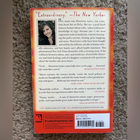 The Immortal Life of Henrietta Lacks Book - Picture 3 of 4